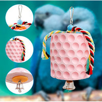 Pierre à mâcher extra large Garvee pour oiseaux, avec crochet en métal et clochette, accessoire de cage pour perroquets, chinchillas et calopsittes.
