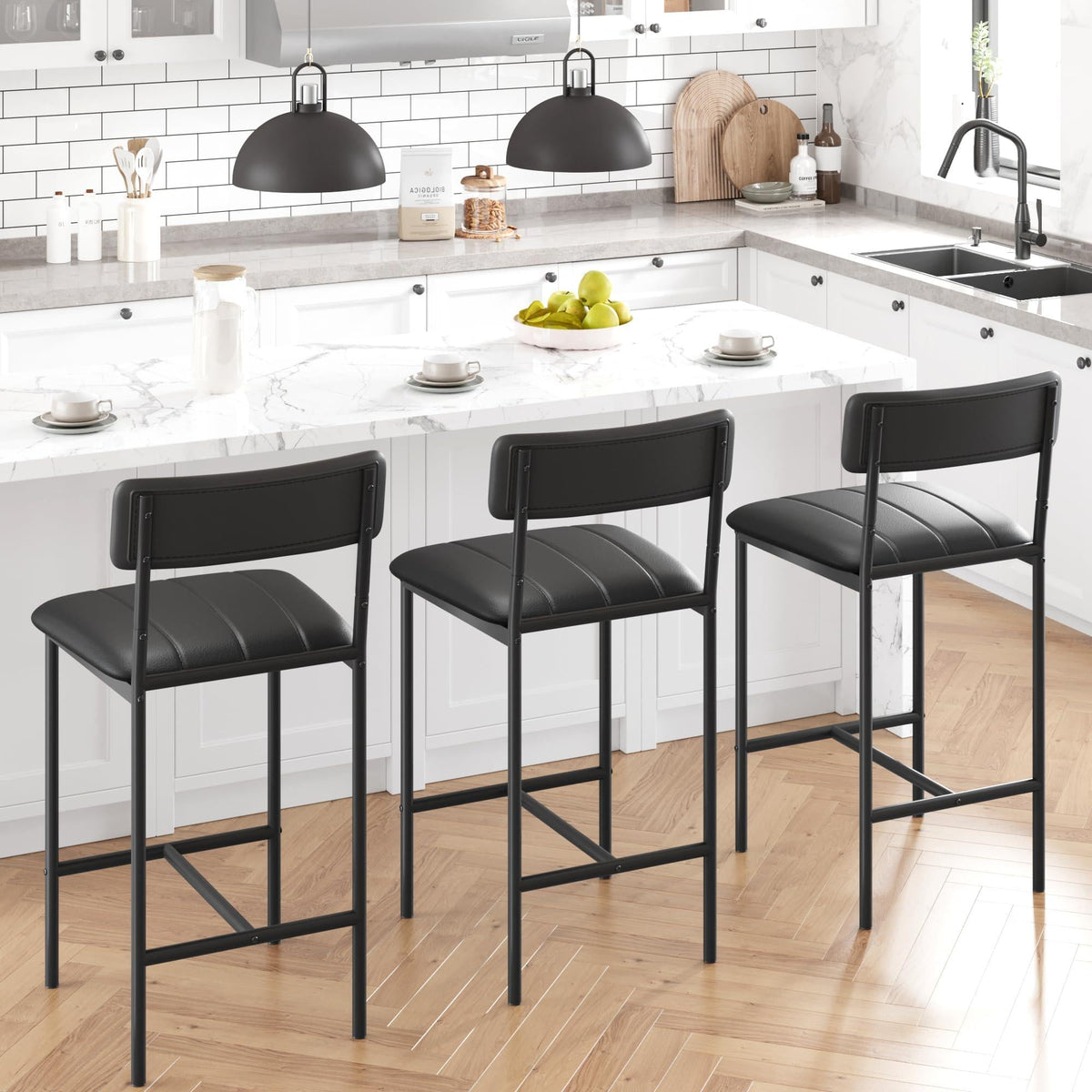 Garvee Lot de 2 tabourets de bar hauteur comptoir, cuir PU noir, dossier ergonomique rembourré, repose-pieds, montage facile, pour îlot de cuisine