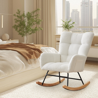Fauteuil à bascule Garvee pour chambre d'enfant, en tissu peluche, ergonomique, stable, structure en fer, pieds en bois, beige, pour salon et chambre à coucher